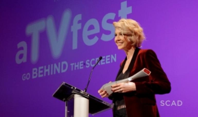 Watch Jenna Elfman at SCAD aTVfest 2017